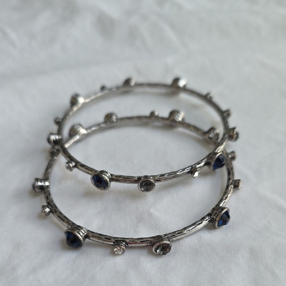 Silver-Tone Bangle Bracelet Boho-chic Set with Blue Crystal Accents